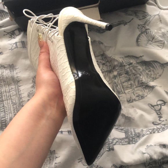 Fashion Nova High Heeled Boot - Picture 3 of 4